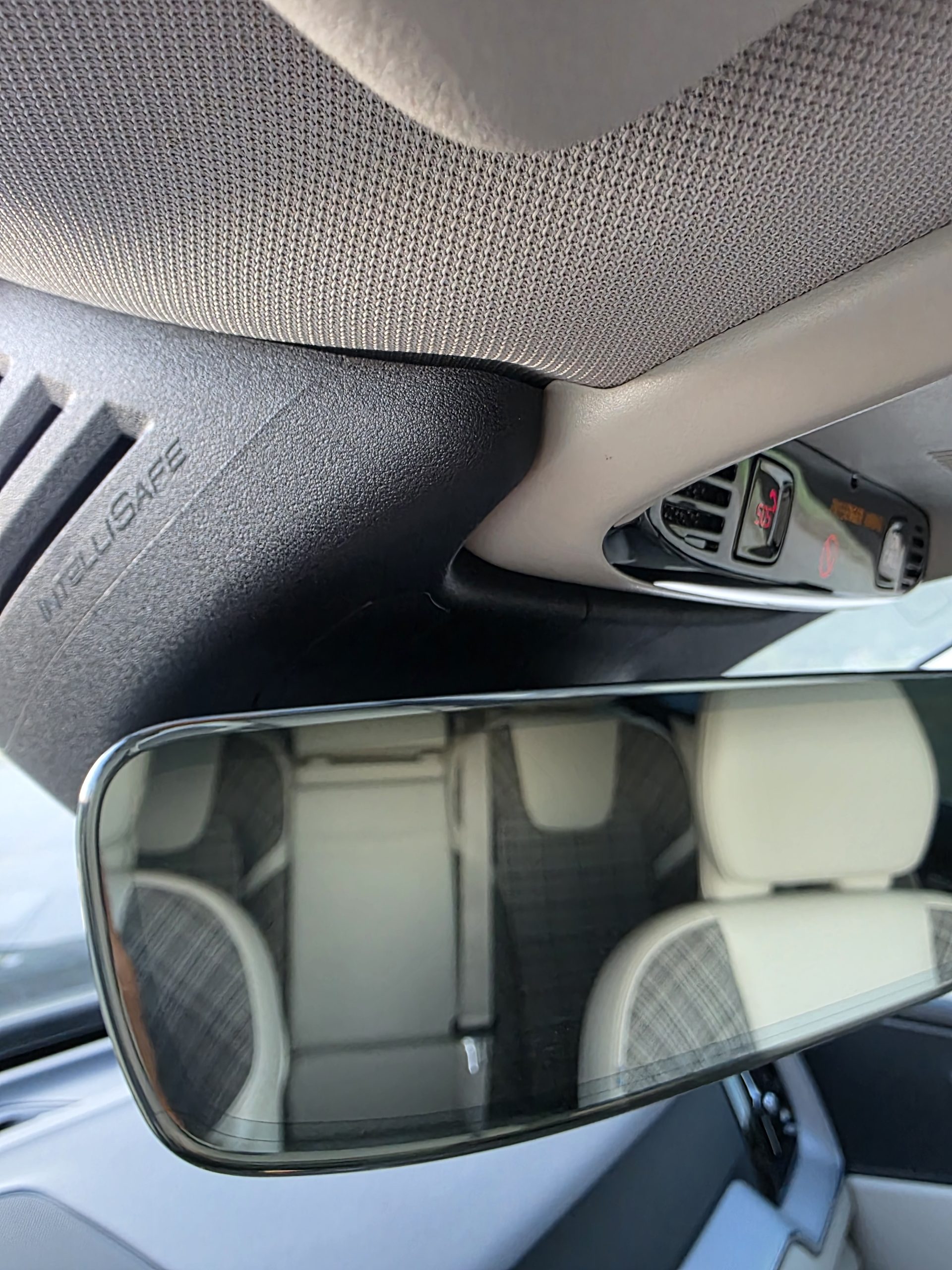 VOLVO XC60 D4 - Image 11
