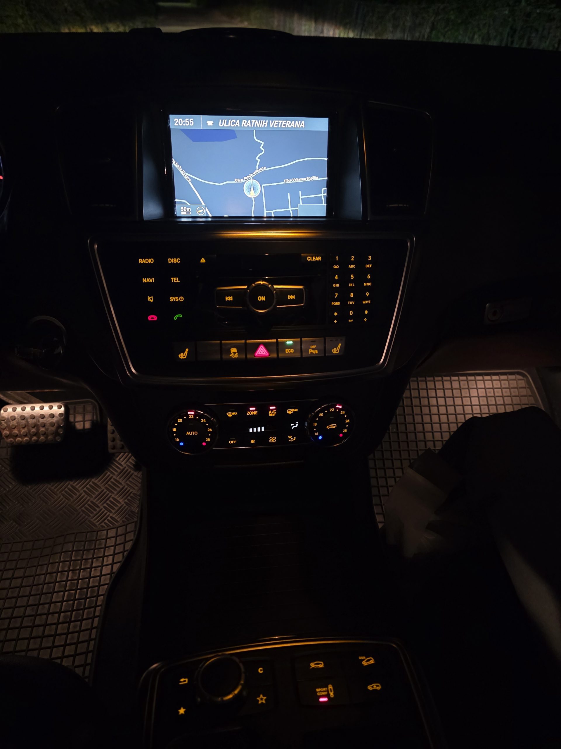 MERCEDES-BENZ ML 350 BlueTEC | 2011. godište - Image 16