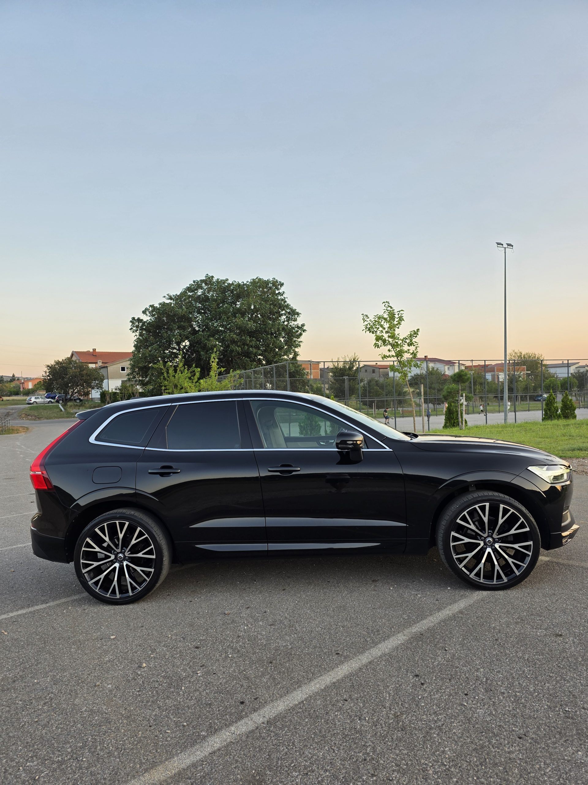 VOLVO XC60 D4 - Image 5