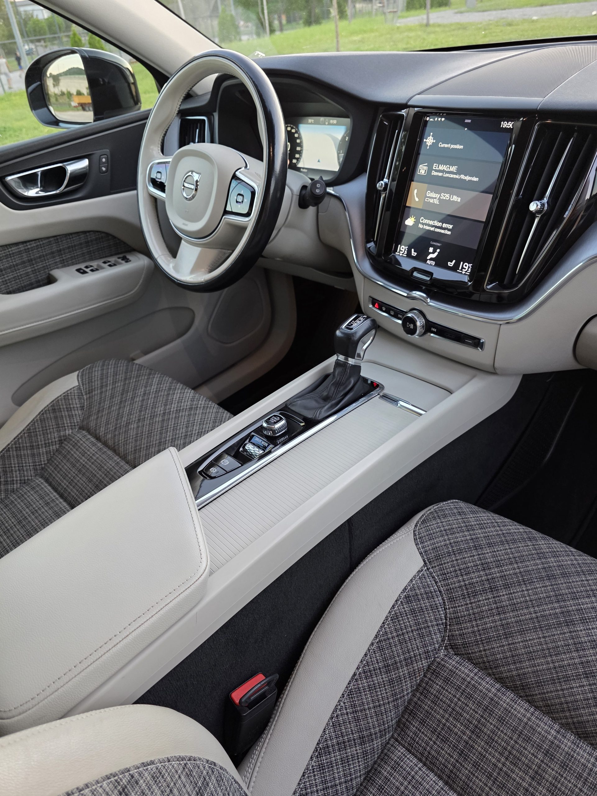 VOLVO XC60 D4 - Image 7